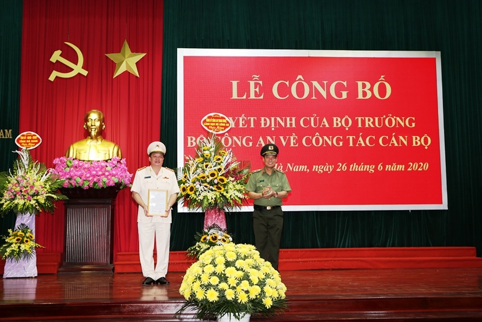 Phó Giám đốc Công an Hải Phòng được điều động làm Giám đốc Công an Hà Nam - 1 Phó Giám đốc Công an Hải Phòng được điều động làm Giám đốc Công an Hà Nam - 1
