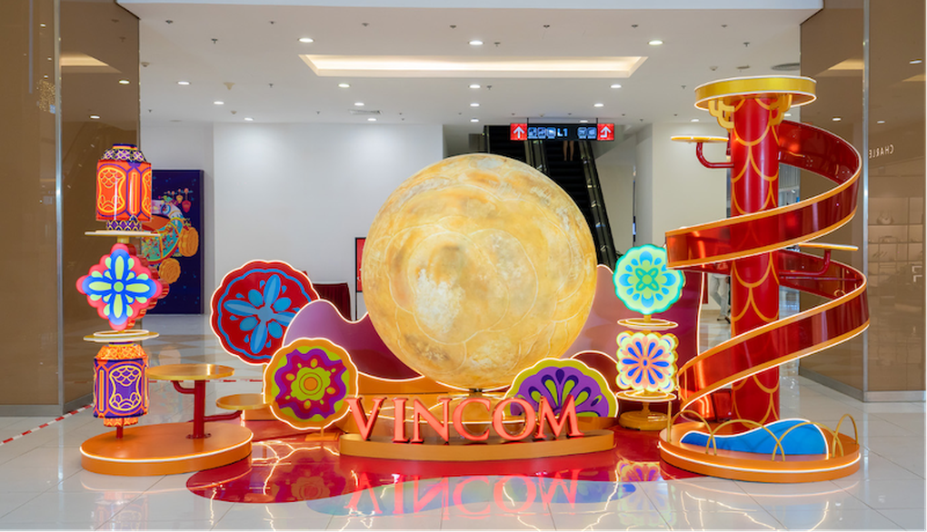 Vincom khởi động lễ hội Tươi màu sắc Việt, vui tiệc đoàn viên - 6 Vincom khởi động lễ hội Tươi màu sắc Việt, vui tiệc đoàn viên - 6