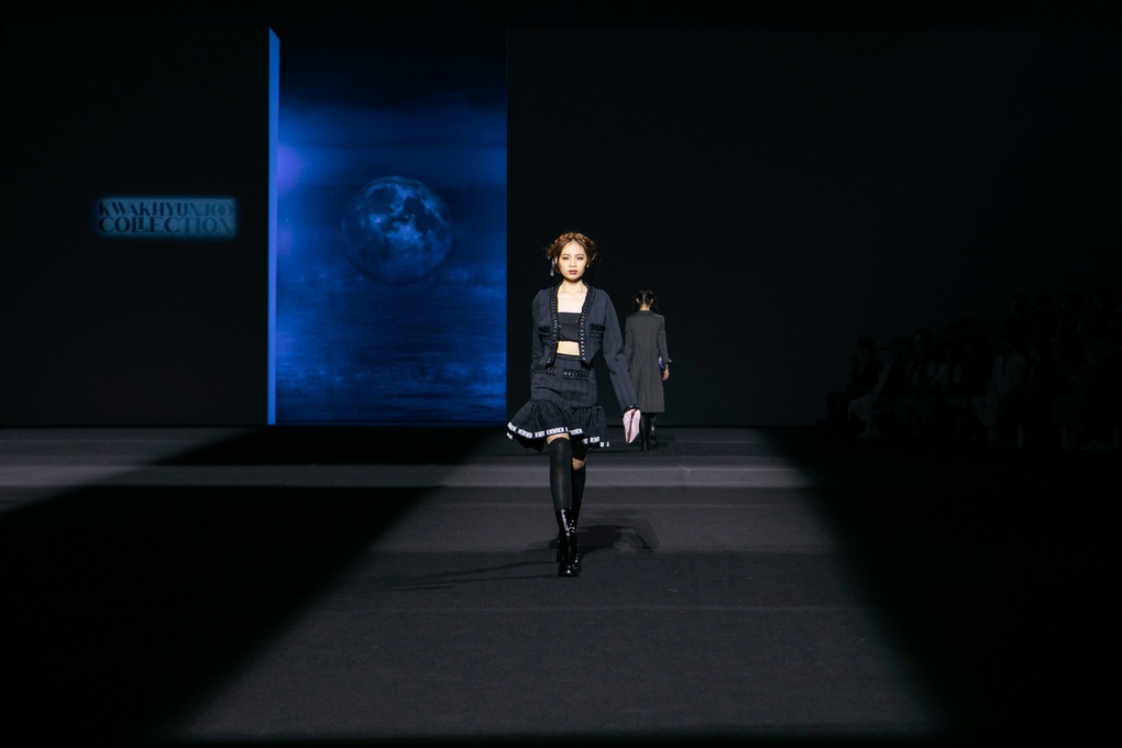 Bảo Hà trở thành mẫu Việt 14 tuổi đầu tiên trình diễn ở Seoul Fashion Week - 5 Bảo Hà trở thành mẫu Việt 14 tuổi đầu tiên trình diễn ở Seoul Fashion Week - 5