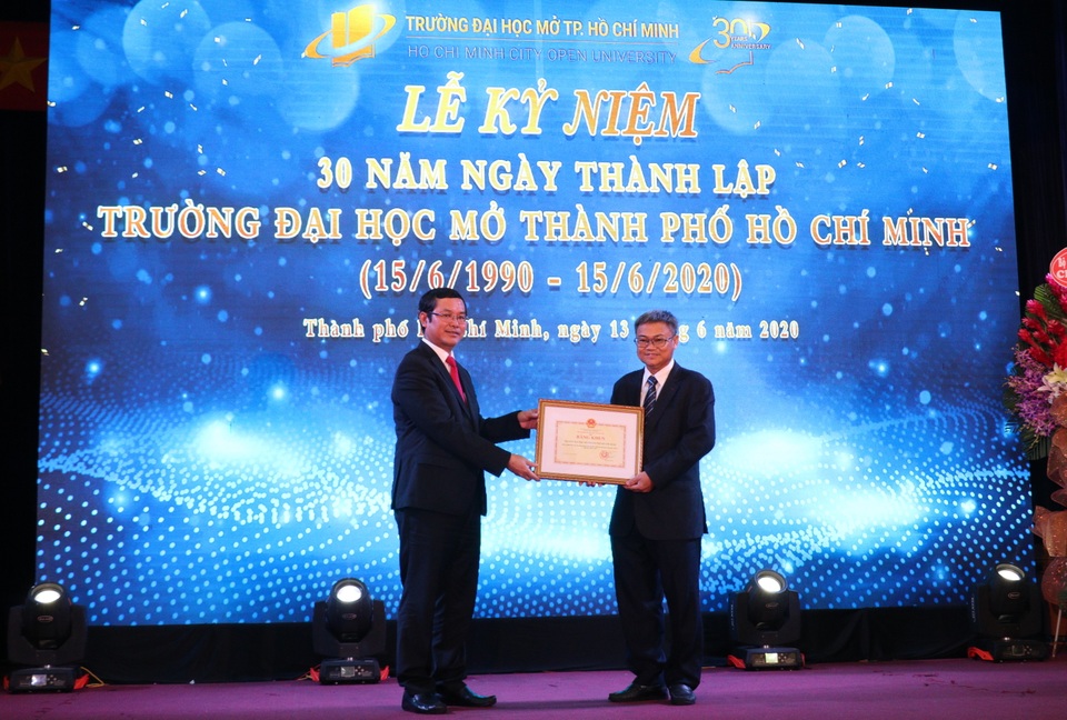 Đại học duy nhất tại Việt Nam được đề cử giải thưởng Giáo dục châu Á 2020 - 2 Đại học duy nhất tại Việt Nam được đề cử giải thưởng Giáo dục châu Á 2020 - 2