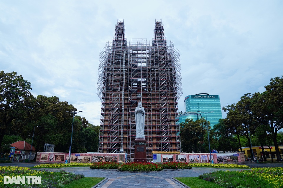 Loạt điểm thăm quan nổi tiếng TPHCM cửa đóng, then cài vì Covid-19 - 9 Loạt điểm thăm quan nổi tiếng TPHCM cửa đóng, then cài vì Covid-19 - 9