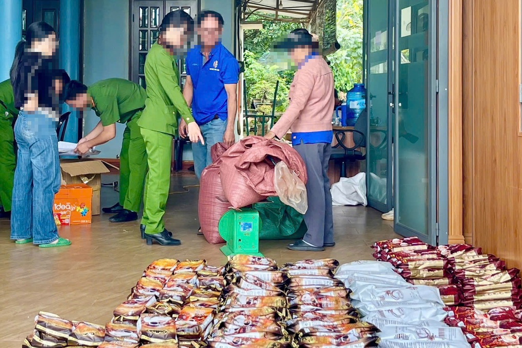 Tạm giữ một giám đốc doanh nghiệp để điều tra nghi án sản xuất cà phê giả - 1