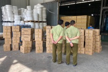 Dịch Covid-19, dân buôn khẩu trang “dỏm” hoạt động rầm rộ