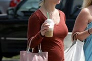 Giây phút Britney lâm bồn sẽ được phát sóng