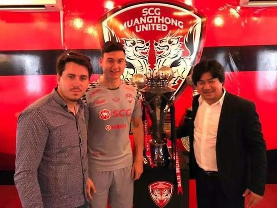 Nổi giận đùng đùng, Muangthong United chơi tất tay vụ Văn Lâm - 2 Nổi giận đùng đùng, Muangthong United chơi tất tay vụ Văn Lâm - 2