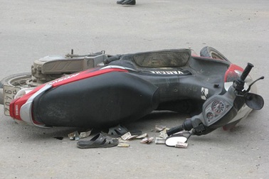 Xe tải chèn qua người, 1 thanh niên chết thảm