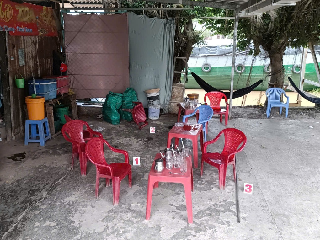 Bắt giữ hung thủ đâm chết thành viên lực lượng bảo vệ trật tự cơ sở - 2 Bắt giữ hung thủ đâm chết thành viên lực lượng bảo vệ trật tự cơ sở - 2