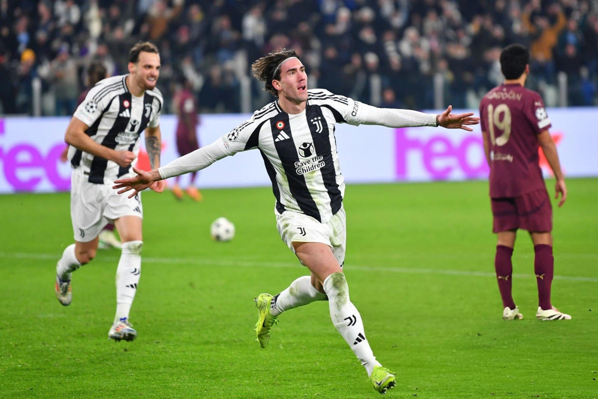 Thua Juventus, Man City có nguy cơ bị loại khỏi Champions League - 2
