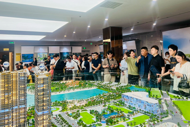 Sale bất động sản thời trở lại, thu nhập lên "9 chữ số"