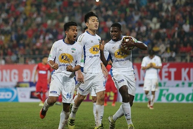 Xuân Trường toả sáng, HA Gia Lai giành 1 điểm tại Lạch Tray