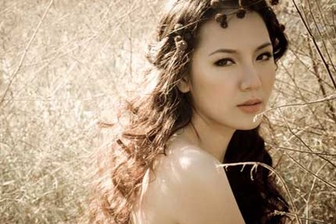 Đắm mình với Tiếng hót từ bụi mận gai của Phương Linh và Khánh Du