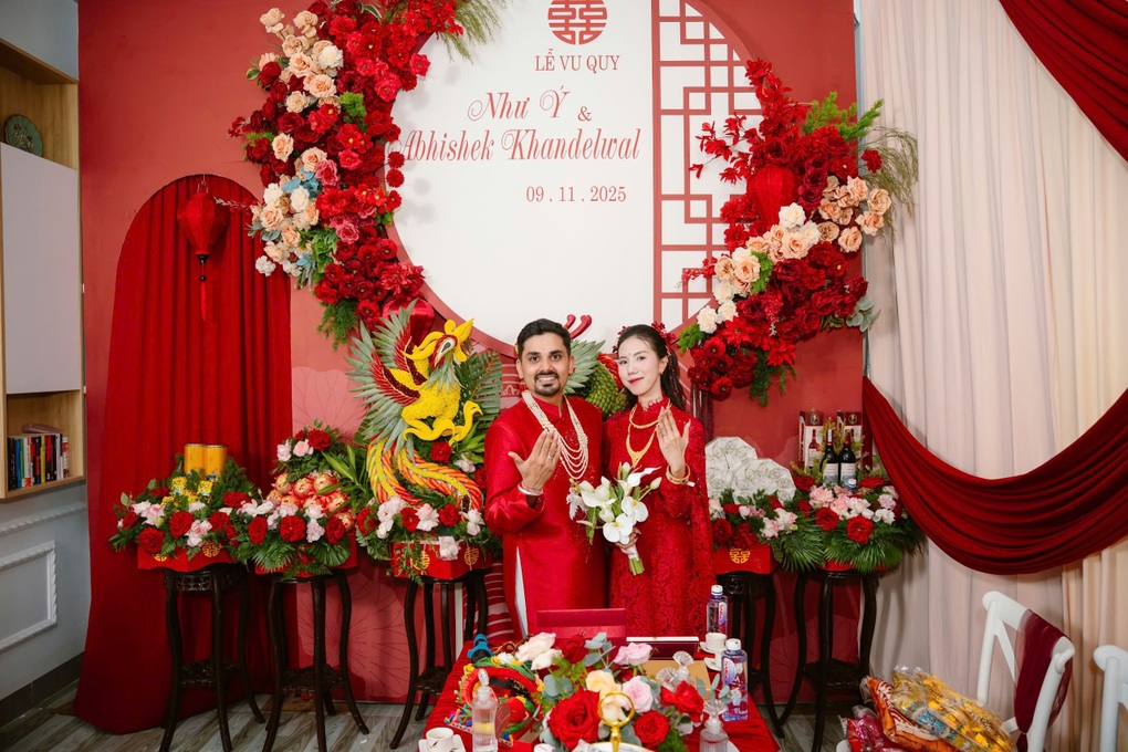 Chàng rể Ấn Độ mặc áo dài, bê trầu đến Cần Thơ hỏi vợ gây sốt - 1