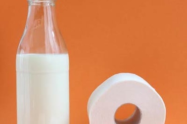 “Uống sữa bị sôi bụng”: Có thể do không dung nạp lactose