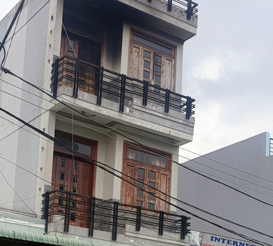 Thêm tình tiết vụ giết người đốt xác, chém ba mẹ con bị thương ở Đồng Tháp - 2 Thêm tình tiết vụ giết người đốt xác, chém ba mẹ con bị thương ở Đồng Tháp - 2