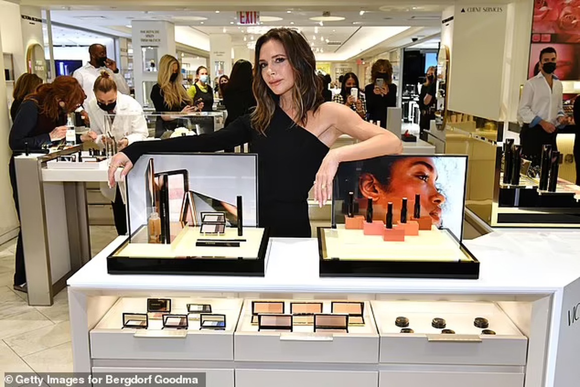 Victoria Beckham liên tục kinh doanh thua lỗ - 1 Victoria Beckham liên tục kinh doanh thua lỗ - 1
