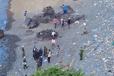 Phát hiện thi thể nam giới trôi lập lờ trên biển ở Nha Trang