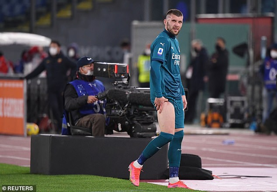 Inter Milan vững ngôi đầu, AC Milan đánh bại AS Roma - 13 Inter Milan vững ngôi đầu, AC Milan đánh bại AS Roma - 13