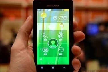 Smartphone đầu tiên dùng vi xử lý của Intel lộ diện tại CES