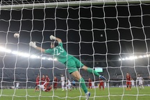 HLV Park Hang Seo vẫn tin dùng Đặng Văn Lâm ở trận gặp Iran?