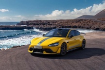 Chủ ô tô Xiaomi bức xúc vì xe bị "bóp hiệu năng" sau khi cập nhật phần mềm