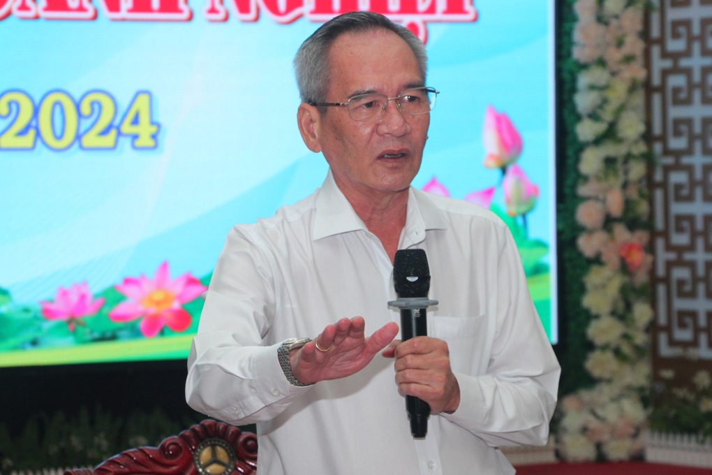 Người nuôi tôm than thiếu nước, Bí thư Bạc Liêu yêu cầu gỡ ngay - 1 Người nuôi tôm than thiếu nước, Bí thư Bạc Liêu yêu cầu gỡ ngay - 1