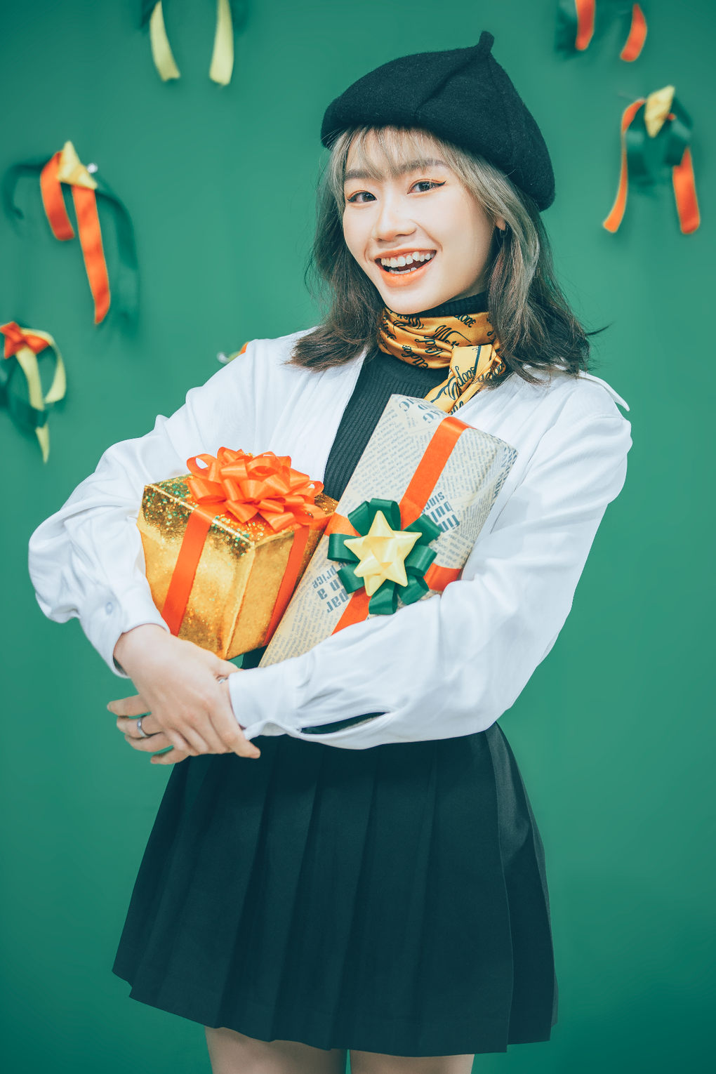 Gợi ý trang phục đi chơi Noel thời thượng, đúng mốt - 3 Gợi ý trang phục đi chơi Noel thời thượng, đúng mốt - 3