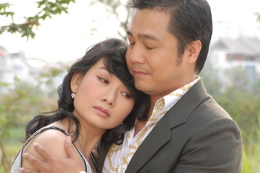 Mỹ Uyên đau khổ vì tình…