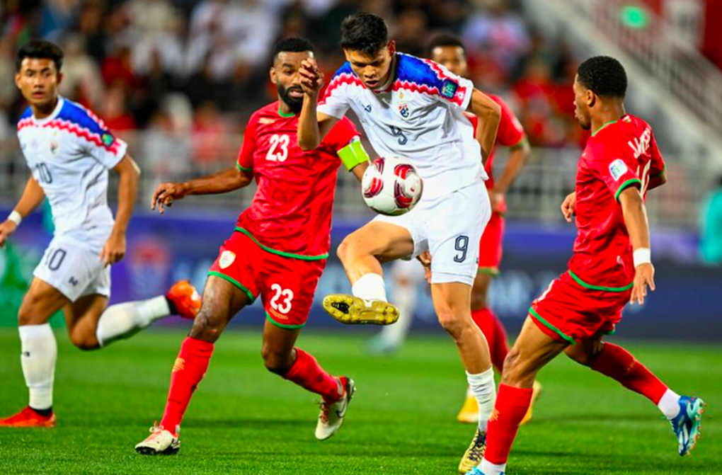 HLV Kiatisuk dự đoán Thái Lan đánh bại Uzbekistan ở vòng 1/8 Asian Cup - 2 HLV Kiatisuk dự đoán Thái Lan đánh bại Uzbekistan ở vòng 1/8 Asian Cup - 2