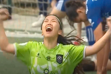 Huỳnh Như tỏa sáng trong ngày chia tay, giúp Lank FC trụ hạng thần kỳ