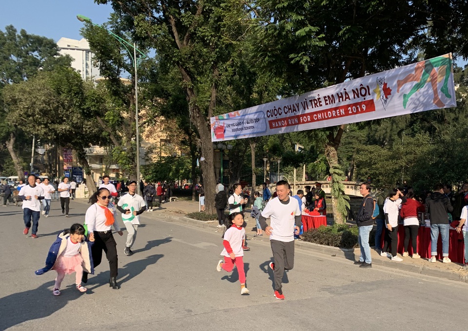Các đại sứ tham gia chạy vì trẻ em Hà Nội 2019 - 14 Các đại sứ tham gia chạy vì trẻ em Hà Nội 2019 - 14