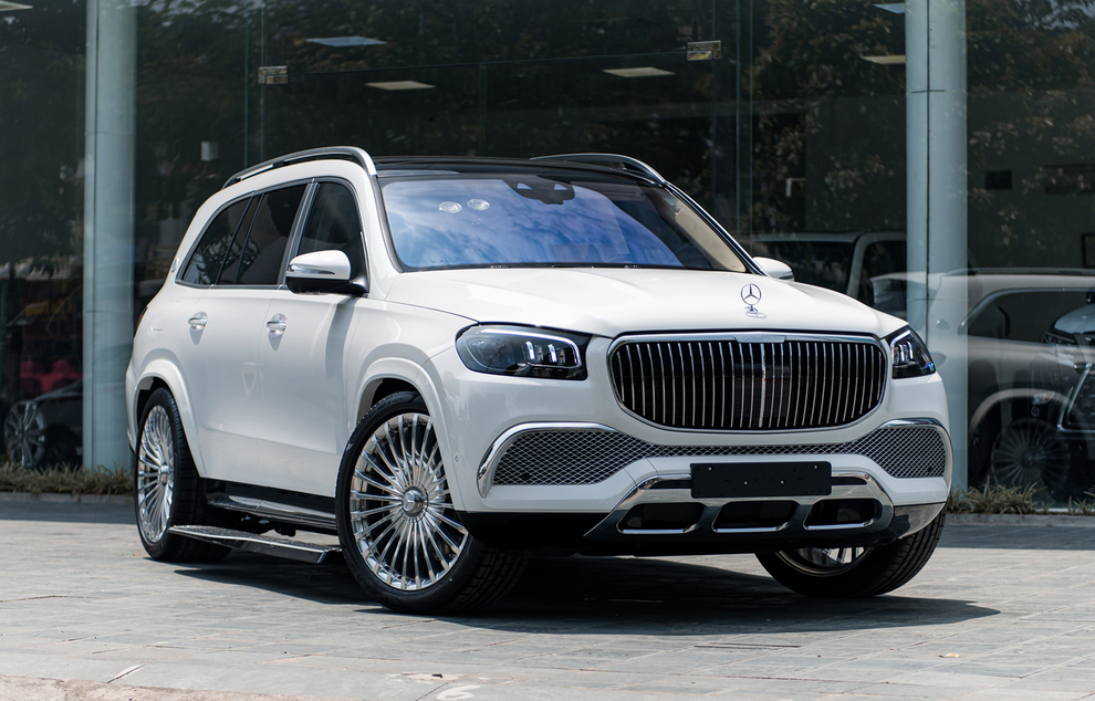 Những chiếc SUV đắt nhất thế giới có mặt tại Việt Nam - 9 Những chiếc SUV đắt nhất thế giới có mặt tại Việt Nam - 9
