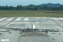 Đường băng sân bay Vinh nứt vỡ, hàng chục chuyến bay phải tạm hoãn