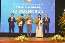 Trao Giải thưởng Tạ Quang Bửu năm 2020 cho ba nhà khoa học xuất sắc
