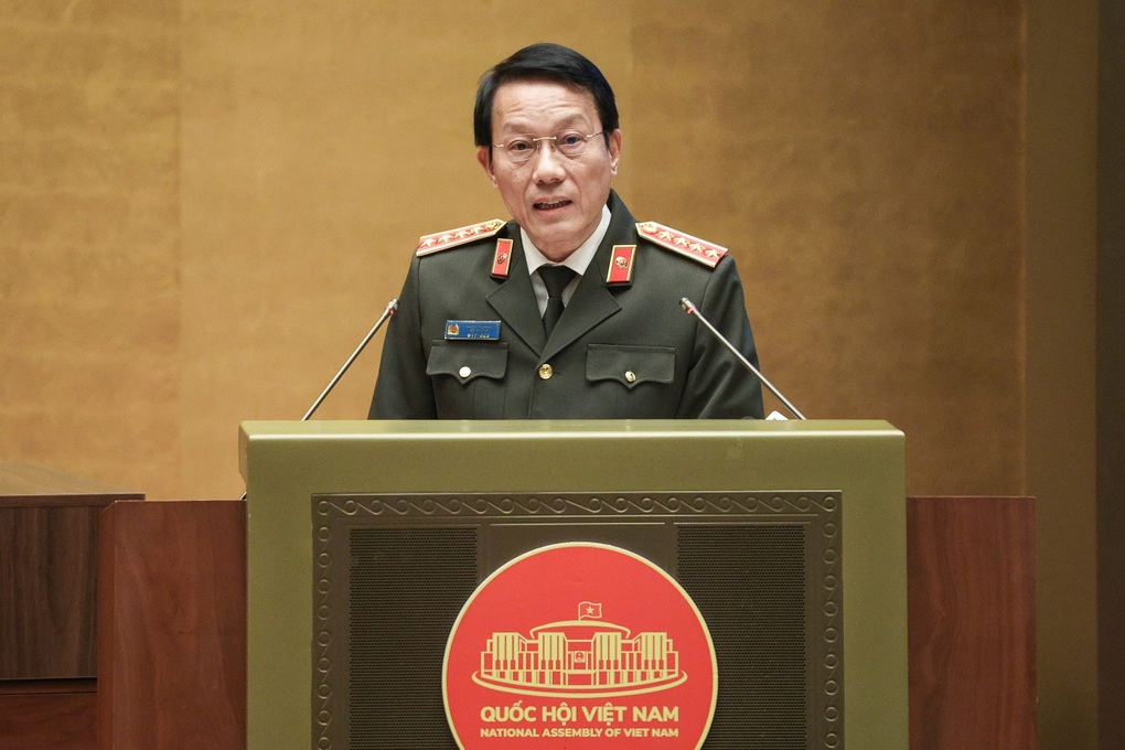 Bộ trưởng Công an: “Xây dựng xã hội không có tội phạm, không có tiêu cực” - 2 Bộ trưởng Công an: “Xây dựng xã hội không có tội phạm, không có tiêu cực” - 2