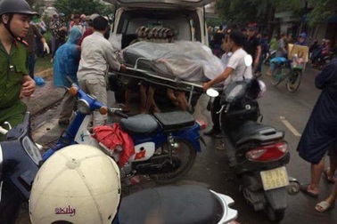 Phát hiện một thi thể nổi lên dưới cầu An Dương với nhiều vết thương trên người