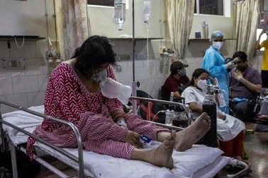 Ấn Độ lo Omicron có thể gây ra 1,4 triệu ca Covid-19 mới mỗi ngày