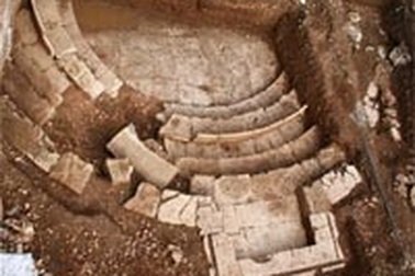 Phát hiện mộ cổ chứa kho báu thời La Mã