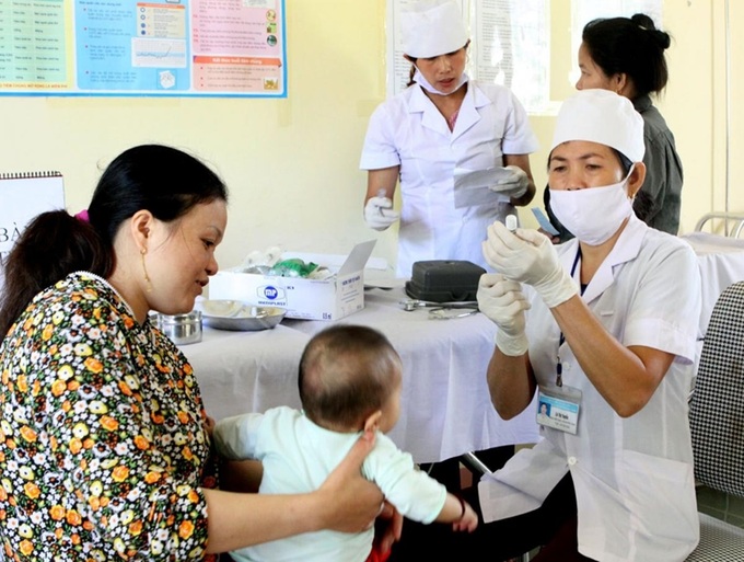 Tỉ lệ tiêm chủng giảm mạnh, Việt Nam lại vào nhóm có nguy cơ cao xâm nhập bại liệt.