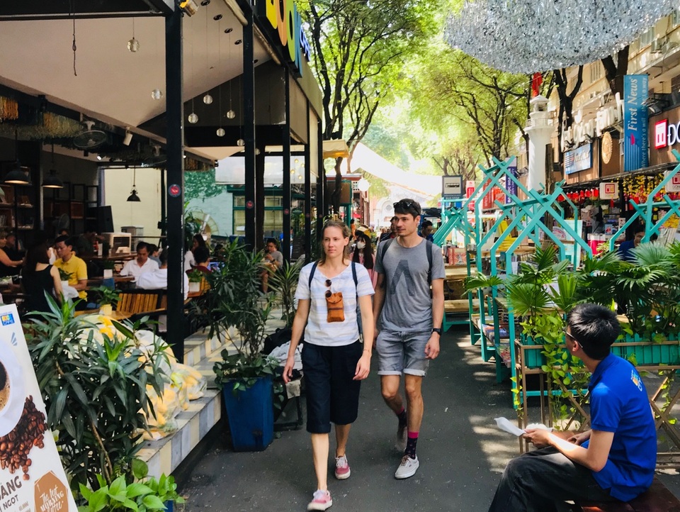 Đường sách, nơi thu hút hàng triệu lượt khách ở TPHCM ngưng hoạt động - 5 Đường sách, nơi thu hút hàng triệu lượt khách ở TPHCM ngưng hoạt động - 5