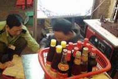 Trôi nổi gia vị chế biến ở quán ăn