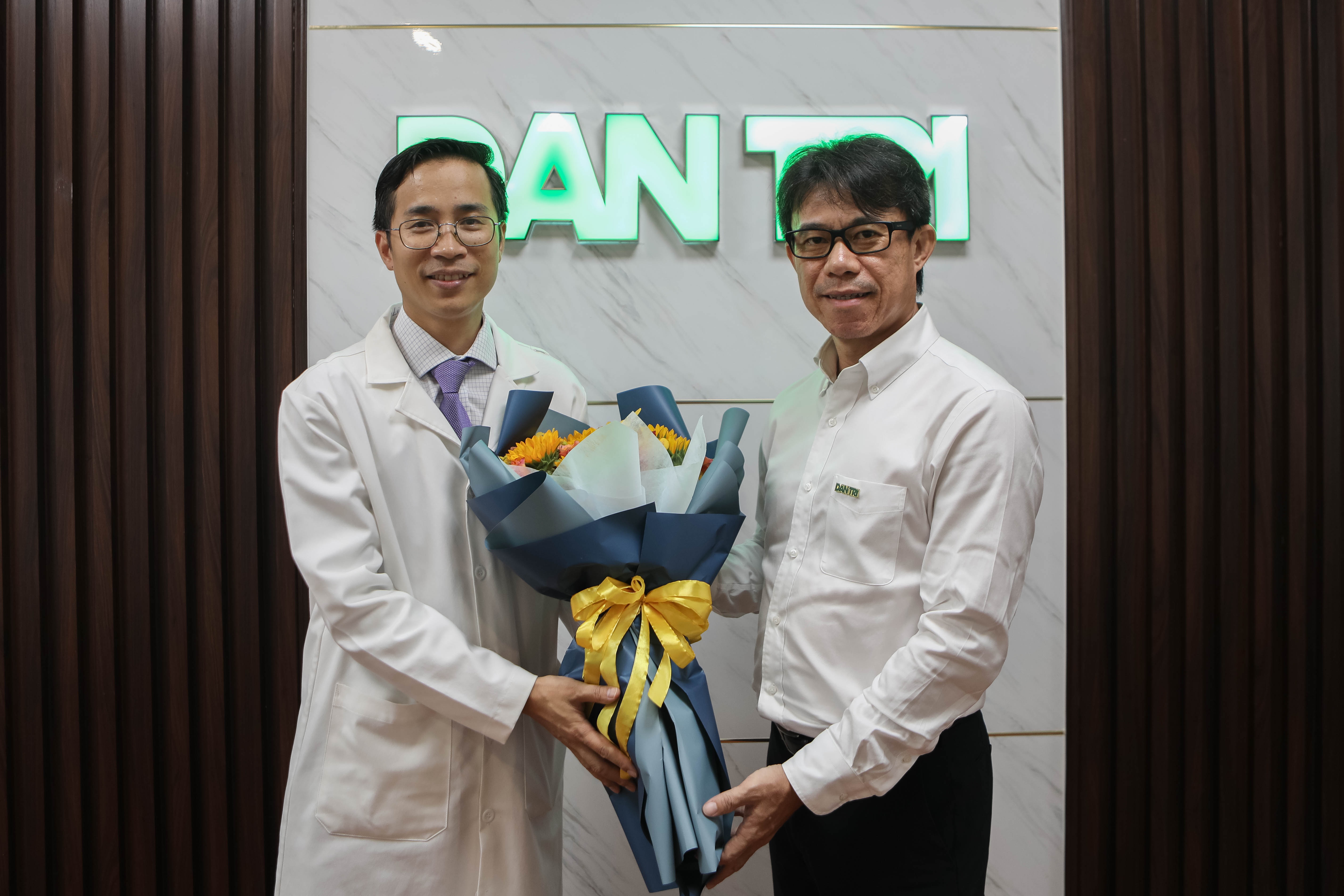 Phòng chống sốt xuất huyết và các bệnh truyền nhiễm mùa mưa bão - 1