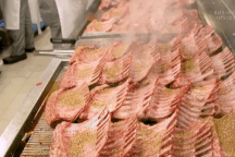 Xem cách một siêu du thuyền phục vụ 30.000 suất ăn mỗi ngày thế nào?