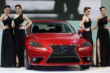 Bất chấp thuế cao, xe nhập vẫn được tiêu thụ mạnh