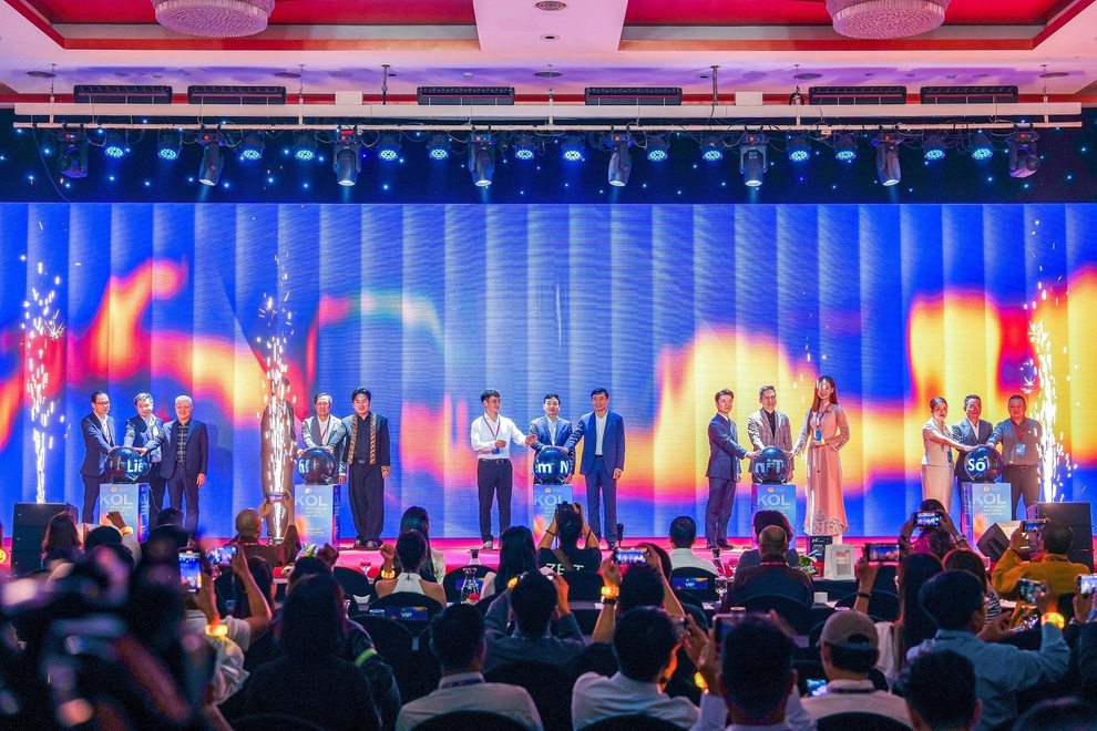 SHB contributes to creating SHB góp phần kiến tạo “Niềm tin số” - 3