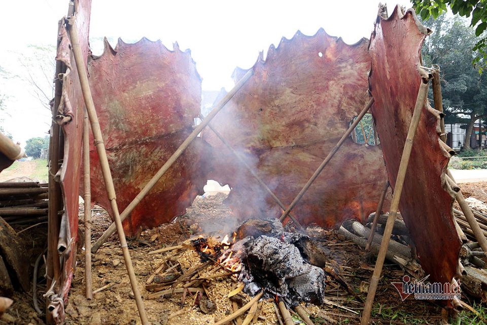 Hậu duệ 9 đời làm trống lý giải bí quyết chọn da trâu - 8