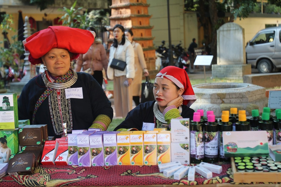 Để phụ nữ dân tộc thiểu số không bị bỏ lại phía sau - 1 Để phụ nữ dân tộc thiểu số không bị bỏ lại phía sau - 1