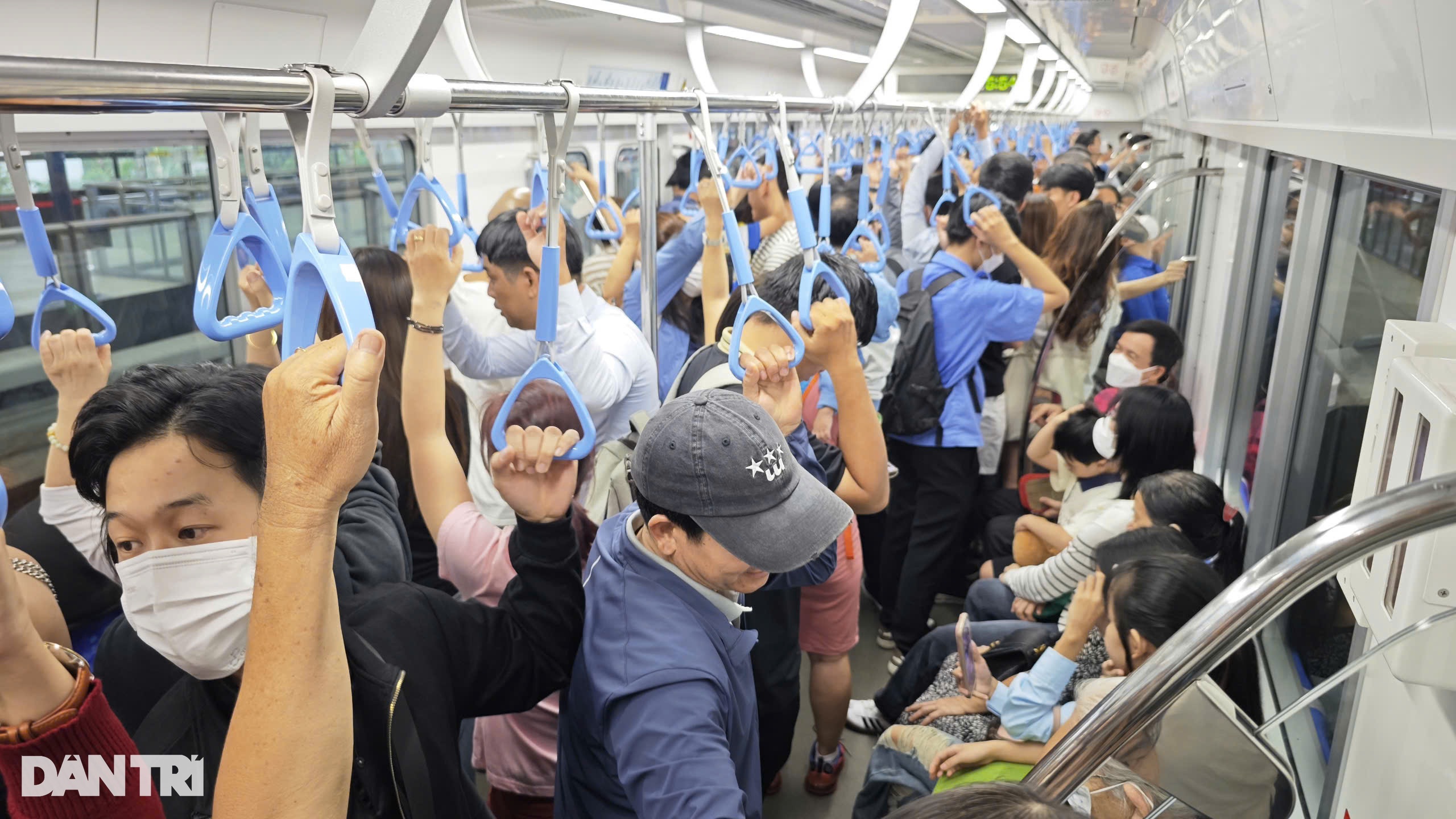Tranh luận việc đưa xe đạp gấp lên Metro số 1 TPHCM - 2 Tranh luận việc đưa xe đạp gấp lên Metro số 1 TPHCM - 2
