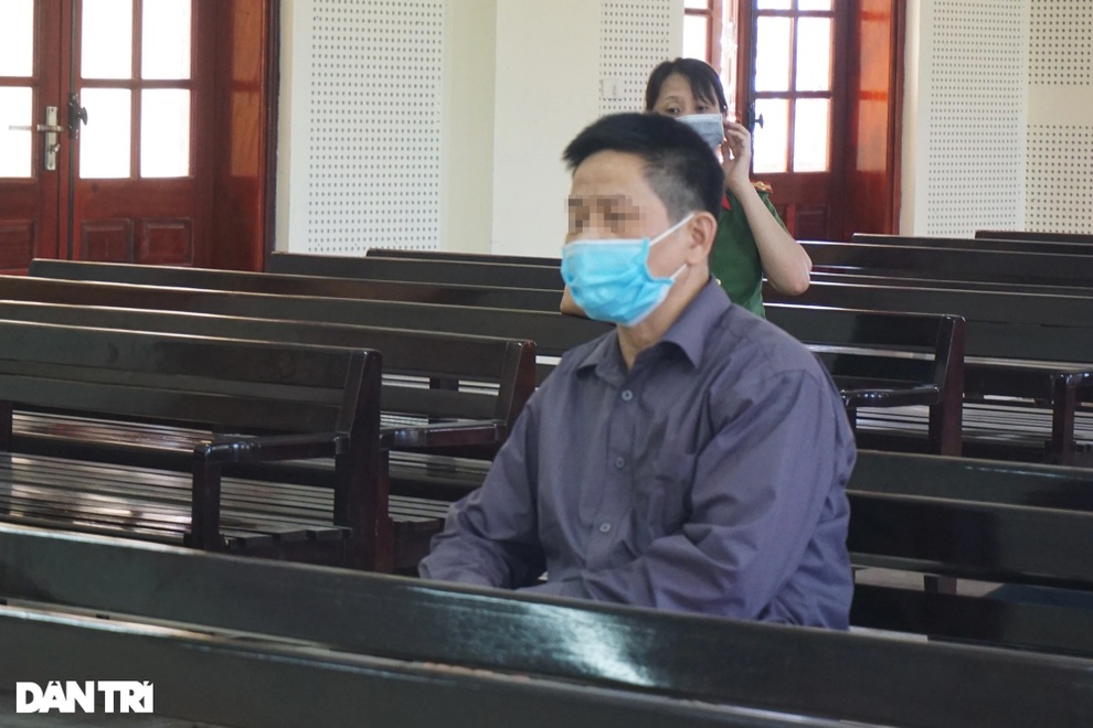 Bố truyền đạt kinh nghiệm... đi tù cho con gái - 2 Bố truyền đạt kinh nghiệm... đi tù cho con gái - 2