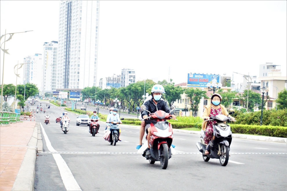 Đà Nẵng bình thường mới sau 21 ngày sạch Covid-19 trong cộng đồng - 10 Đà Nẵng bình thường mới sau 21 ngày sạch Covid-19 trong cộng đồng - 10
