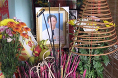 Thắt cổ tự vẫn vì vợ qua lại với tình cũ